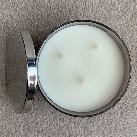 BBW Love candle & hope shine bright hand soap bundle - Picture 9 of 10